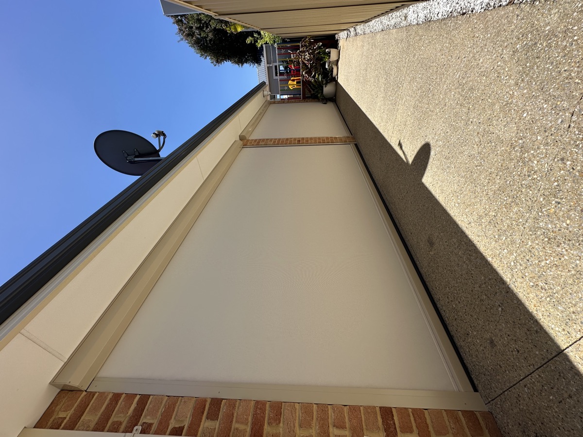Cream outdoor blind Perth home